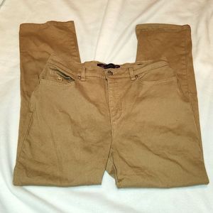 Womens Gloria vanderbuilt tan jeans size 10